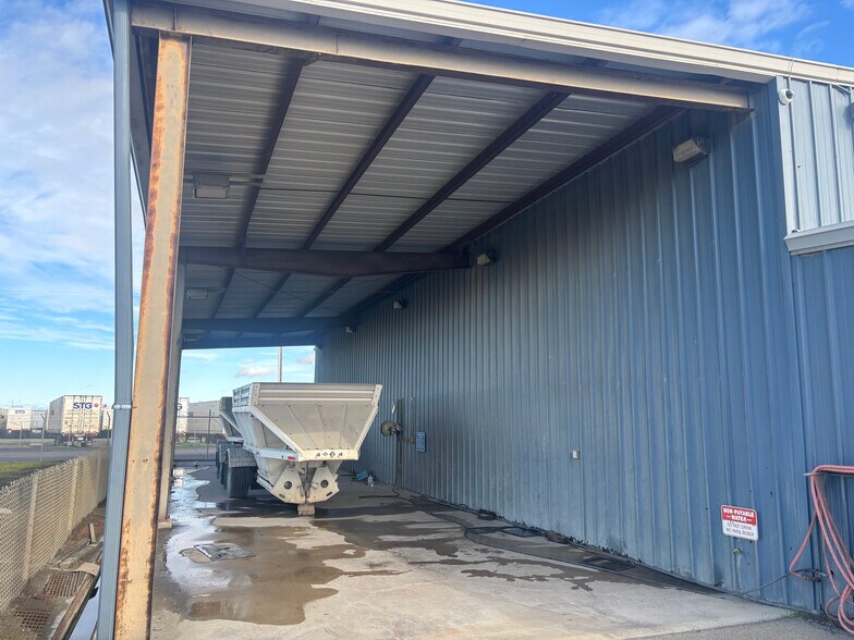 More Photos Of 10848 S Harlan Rd, French Camp Industrial For Lease