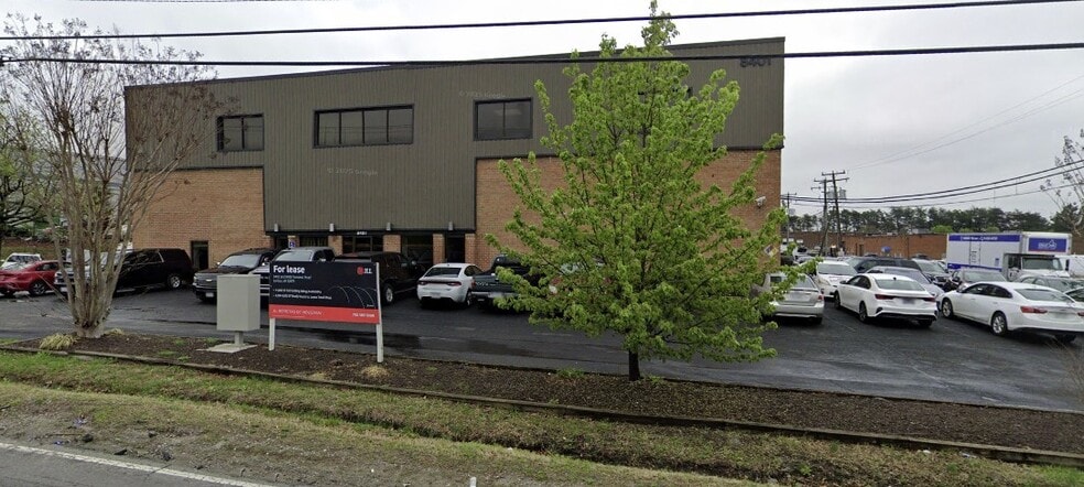More Photos Of 8401-8409 Terminal Rd, Lorton Warehouse For Lease