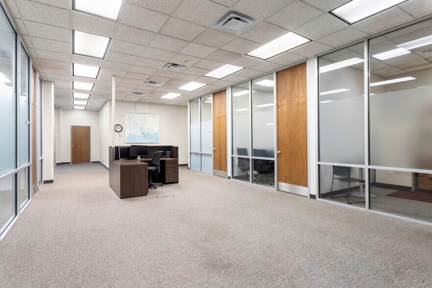 More Photos Of , Baton Rouge Office For Sale