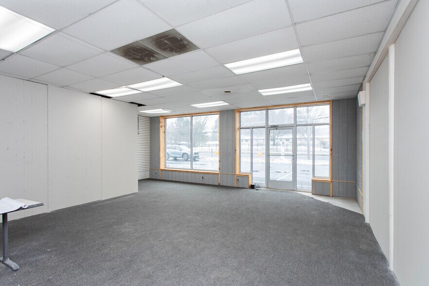 More Photos Of 1995 Central Ave, Albany Storefront Retail Office For Lease