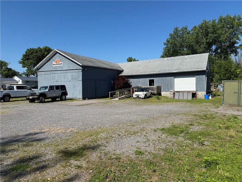 More Photos Of 832 Moscow Rd, Hamlin General Retail For Sale