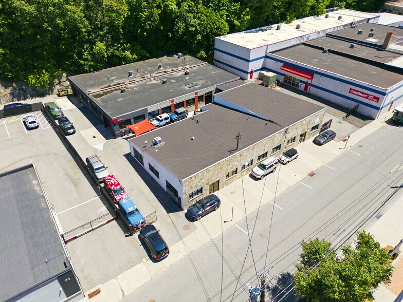 More Photos Of 66 Marbledale Rd, Tuckahoe Manufacturing For Lease