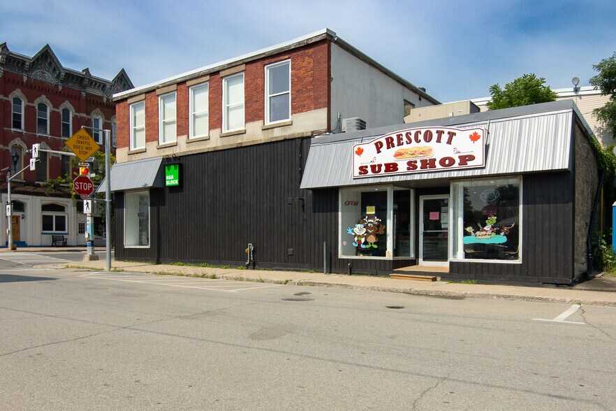 More Photos Of 187-199 King St W, Prescott Storefront Retail Residential For Lease