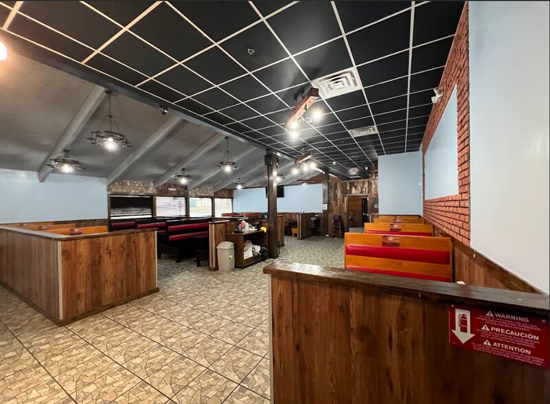 More Photos Of 1505 Manchester Expy, Columbus Restaurant For Lease