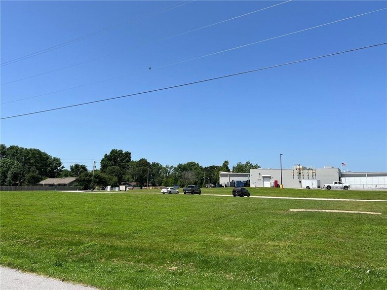 More Photos Of 1490 Highway 412 W, Siloam Springs Bowling Alley For Sale