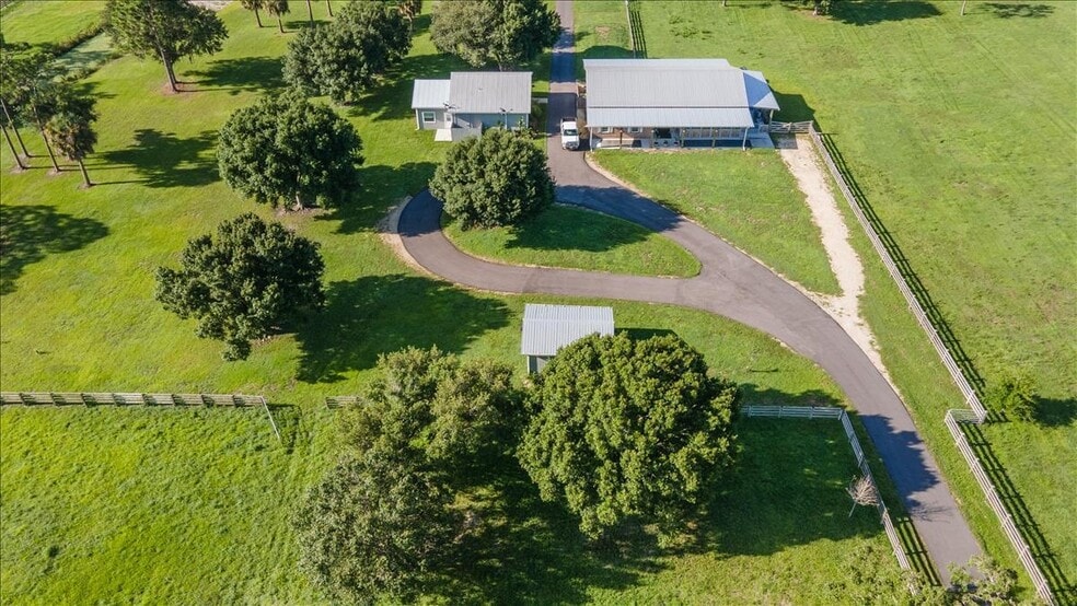 More Photos Of 10910 Ruden Rd, North Fort Myers Specialty For Sale