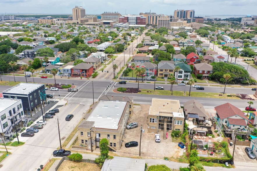 More Photos Of 717 Broadway St, Galveston Apartments For Sale