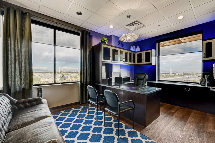 More Photos Of 3175 Saint Rose Pky, Henderson Medical For Lease