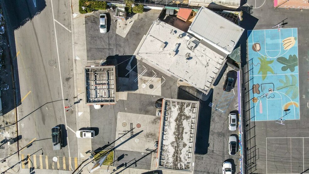 More Photos Of 1541 S Central Ave, Los Angeles General Retail For Sale