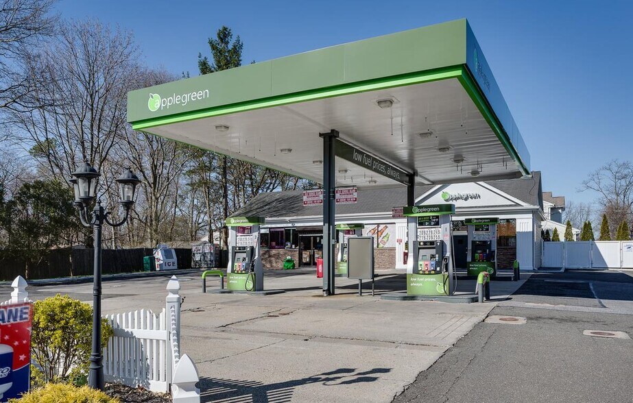 More Photos Of 540 Islip Ave, Islip General Retail For Lease