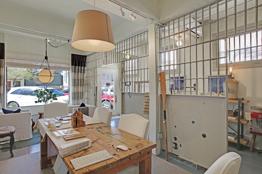 More Photos Of 142-156 McLeod St, Livermore Freestanding For Lease