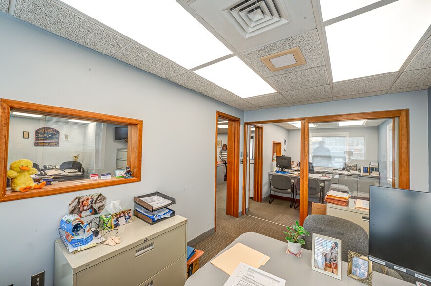 More Photos Of 57 Old Country Rd, Westbury Office For Sale