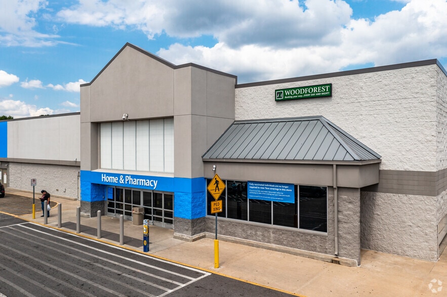 More Photos Of 7048 Highway 85, Riverdale Unknown For Lease