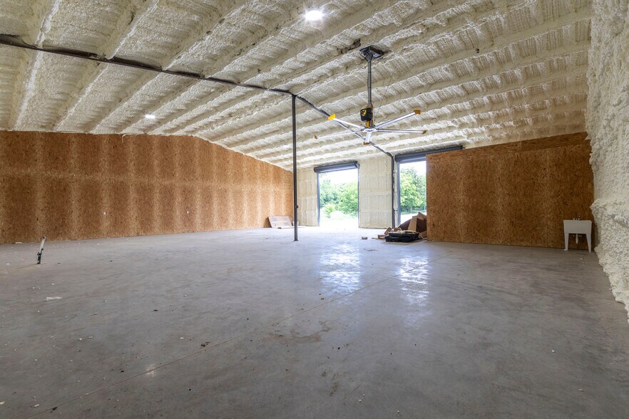 More Photos Of 1401 Ranger Hwy, Weatherford Warehouse For Lease