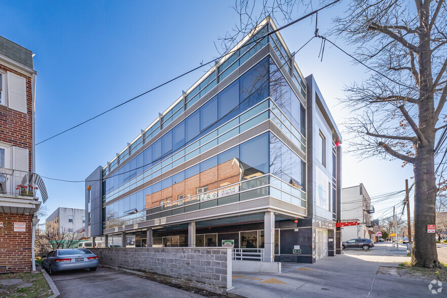 Primary Photo Of 15012 Roosevelt Ave, Flushing Daycare Center For Sale