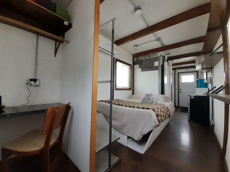 More Photos Of 465 Union st, Florence Specialty For Sale