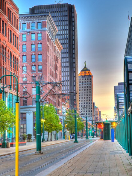 More Photos Of 390 Main St, Buffalo General Retail For Lease