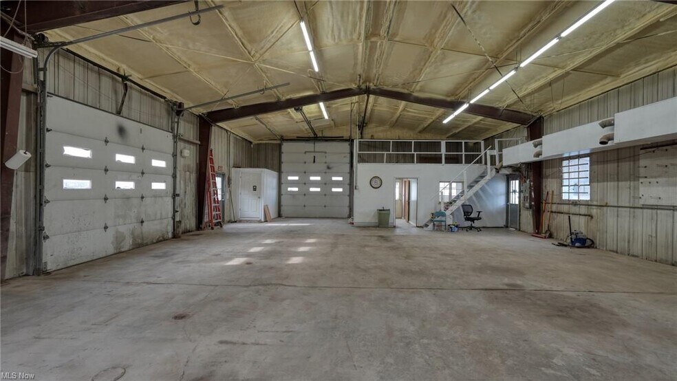 More Photos Of 11445 E Pike Rd, Cambridge Light Manufacturing For Lease