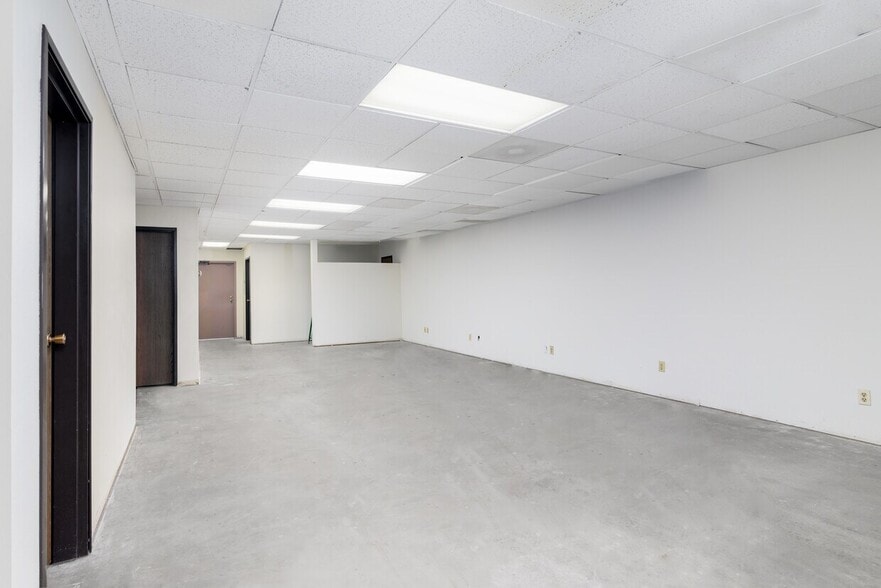 More Photos Of 501 W Channel Islands Blvd, Port Hueneme Loft Creative Space For Lease