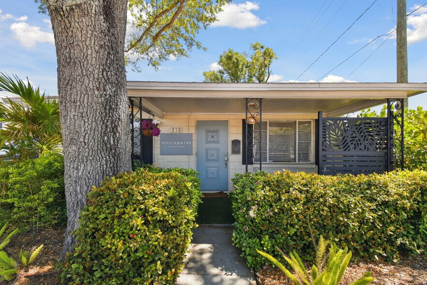 More Photos Of 3019 W Azeele St, Tampa Loft Creative Space For Sale
