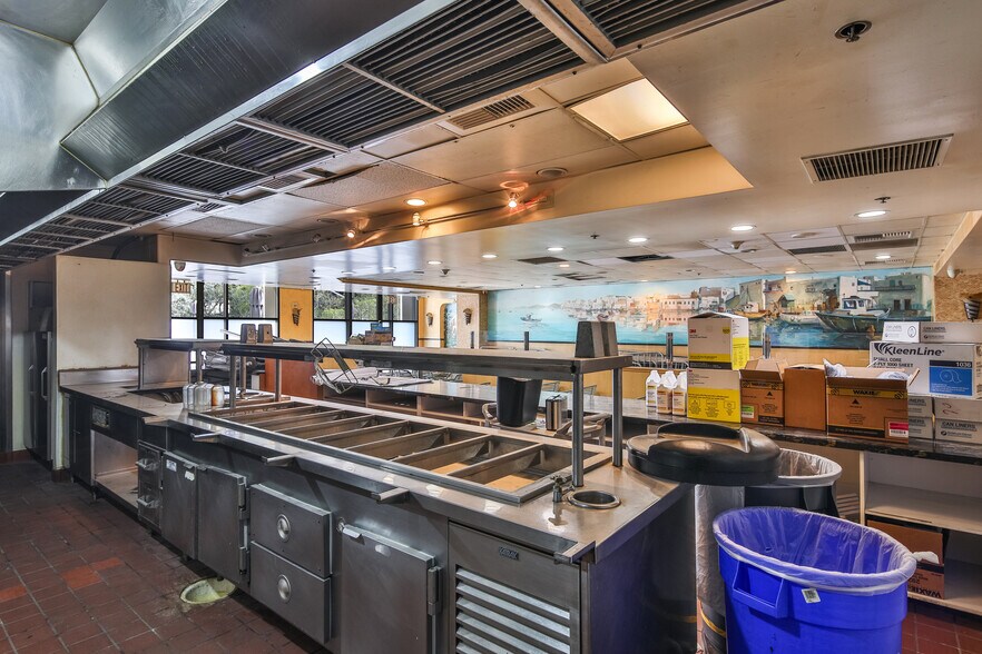 More Photos Of 445 S Figueroa St, Los Angeles Office For Lease