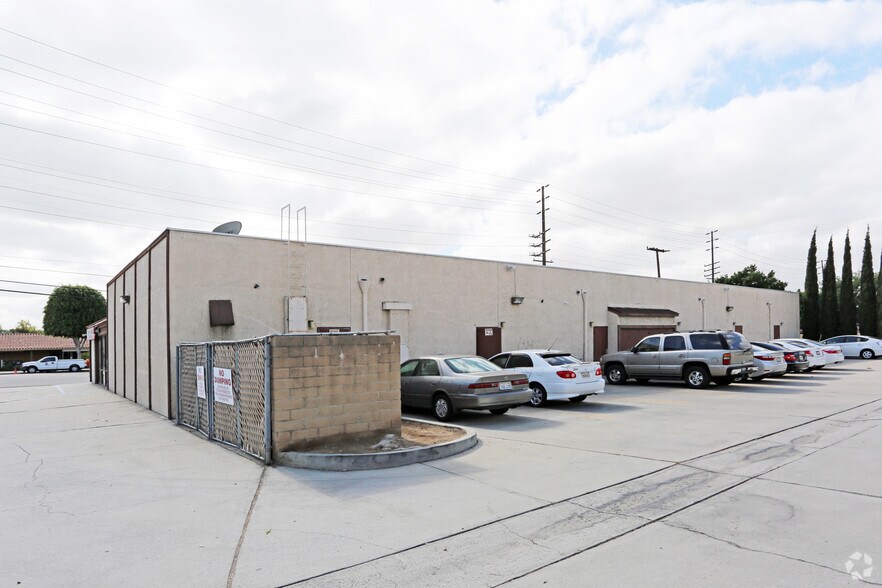 More Photos Of 801-811 E Katella Ave, Orange Medical For Lease