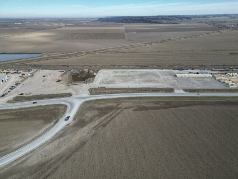 More Photos Of Old Mormon Bridge Road @ Joslin Ave, Crescent Land For Lease