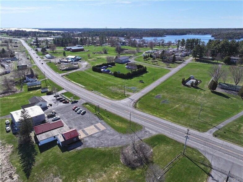 More Photos Of 43748/43752 NY-12 Rt, Alexandria Bay Freestanding For Sale
