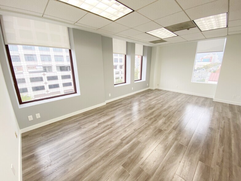 More Photos Of 100 N Brand Blvd, Glendale Office Residential For Lease