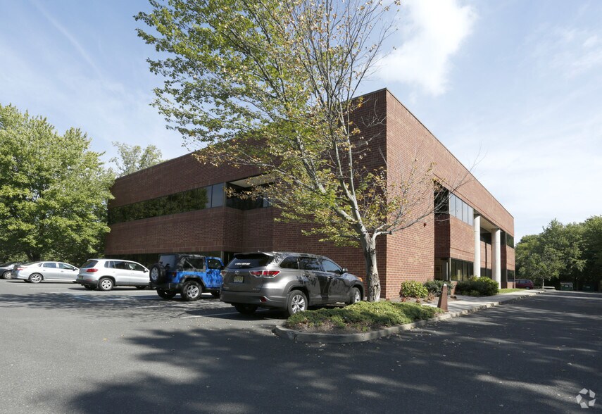 More Photos Of 100 Horizon Center Blvd, Hamilton Coworking Space