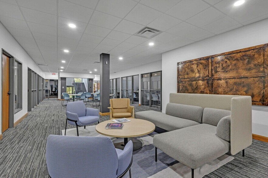 More Photos Of 1480 Manning Pky, Powell Loft Creative Space For Sale