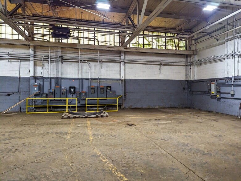 More Photos Of 765 Hertel Ave, Buffalo Manufacturing For Lease