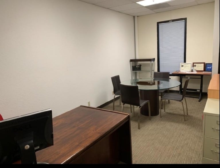 More Photos Of 936 Detroit Ave, Concord Flex For Lease