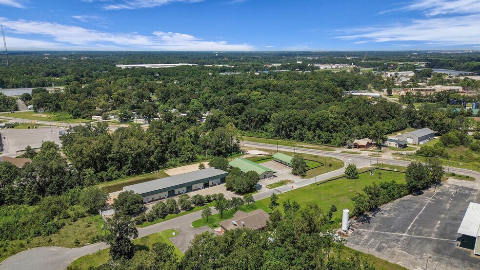 More Photos Of 114 Horizon Park Dr, Savannah Restaurant For Sale