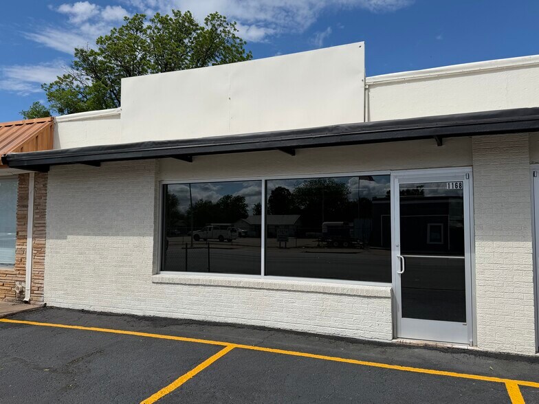 More Photos Of 1168 Butternut St, Abilene Flex For Lease