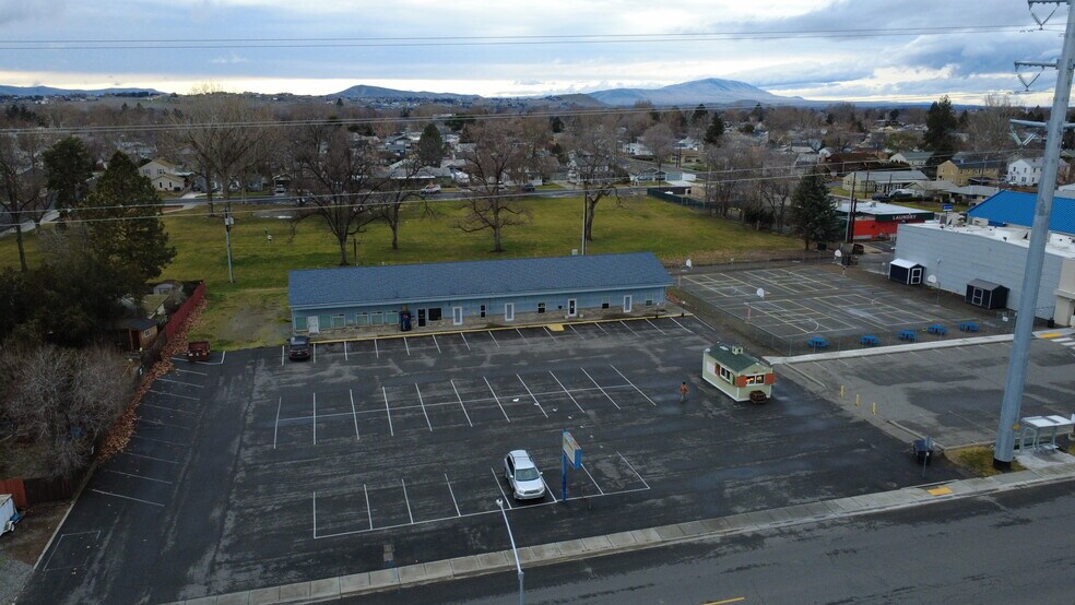 More Photos Of 1217 Thayer Dr, Richland General Retail For Sale