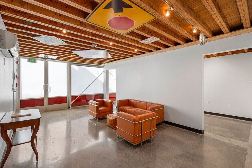 More Photos Of 2134 S Sepulveda Blvd, Los Angeles Showroom For Sale