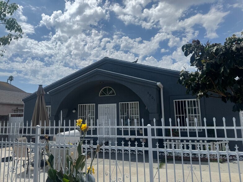 Primary Photo Of 4901 S Normandie Ave, Los Angeles Apartments For Sale