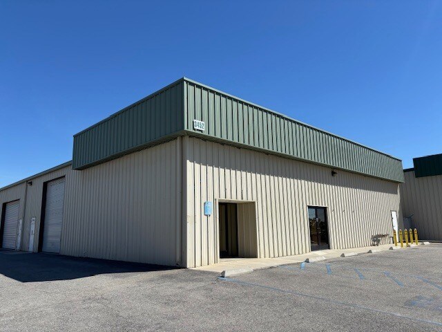 More Photos Of 3452 Alken St, Bakersfield Warehouse For Lease