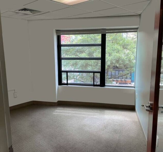 More Photos Of 1408 N Fillmore St, Arlington Office For Lease