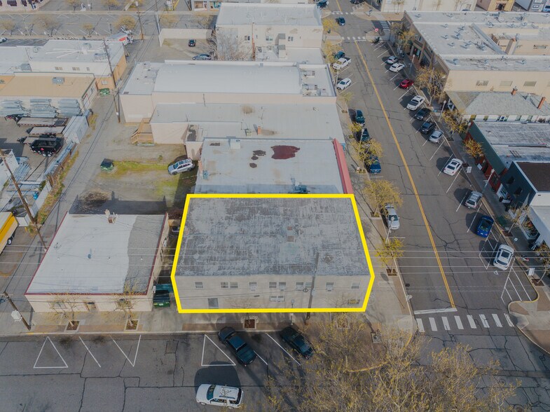 More Photos Of 322-324 W Kennewick Ave, Kennewick Specialty For Sale