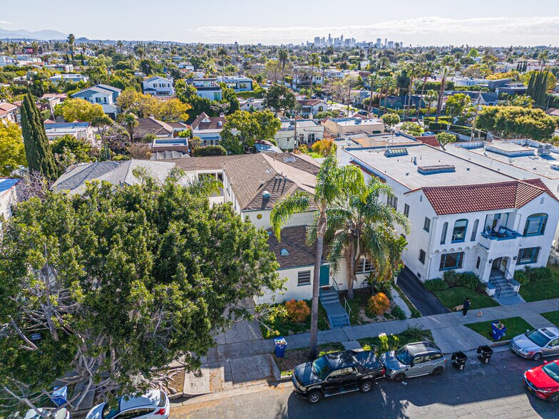 More Photos Of 610 N Spaulding Ave, Los Angeles Apartments For Sale