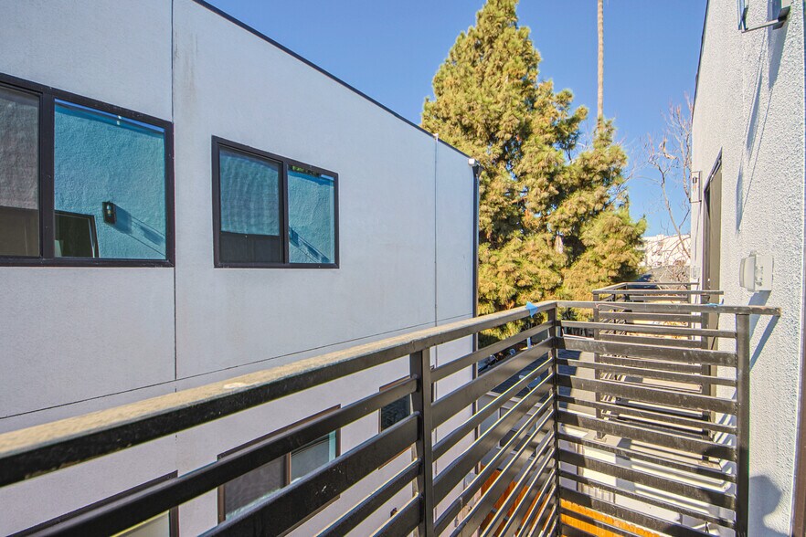 More Photos Of 6421 Troost Ave, North Hollywood Apartments For Sale
