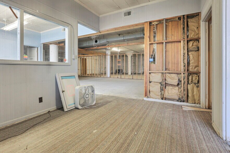 More Photos Of 435 N Elizabeth St, Lima Warehouse For Sale