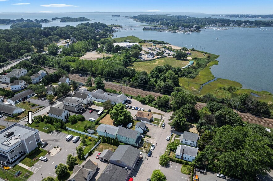 More Photos Of 56 Williams Ave, Mystic Office Residential For Sale