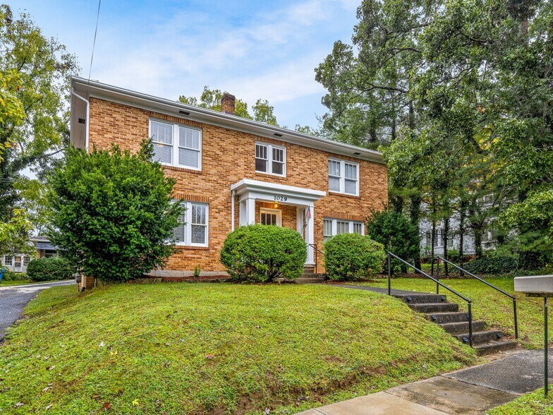 More Photos Of 1029 Patton St, Hendersonville Apartments For Sale