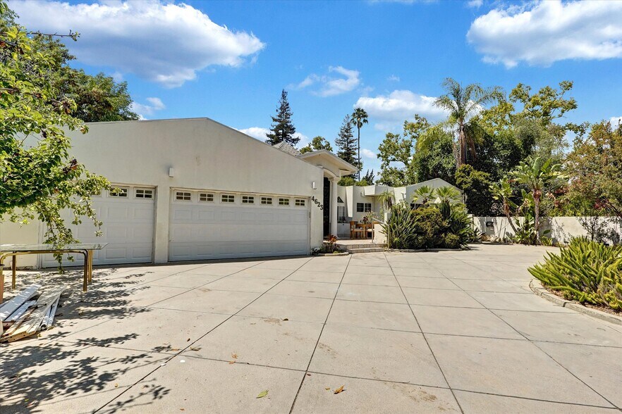 More Photos Of 4623 Hayvenhurst Ave, Encino Apartments For Sale