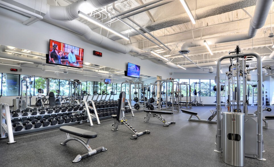 More Photos Of 1230 Rosecrans Ave, Manhattan Beach Office For Lease