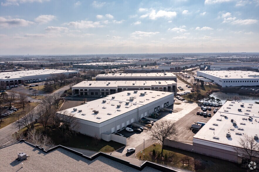 More Photos Of 1400 N Michael Dr, Wood Dale Unknown For Lease