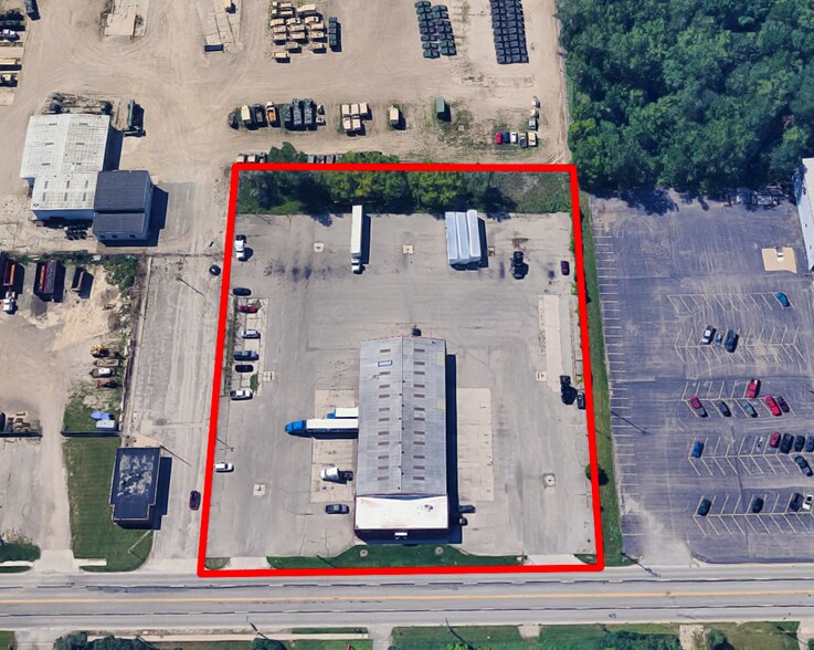 More Photos Of 3333 W Saint Joseph St, Lansing Truck Terminal For Lease
